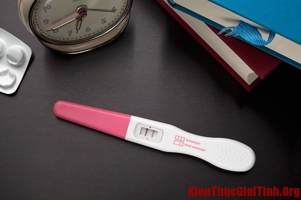 Dùng que thử thai sau khi quan hệ bao lâu thì cho kết quả chính xác nhất? 